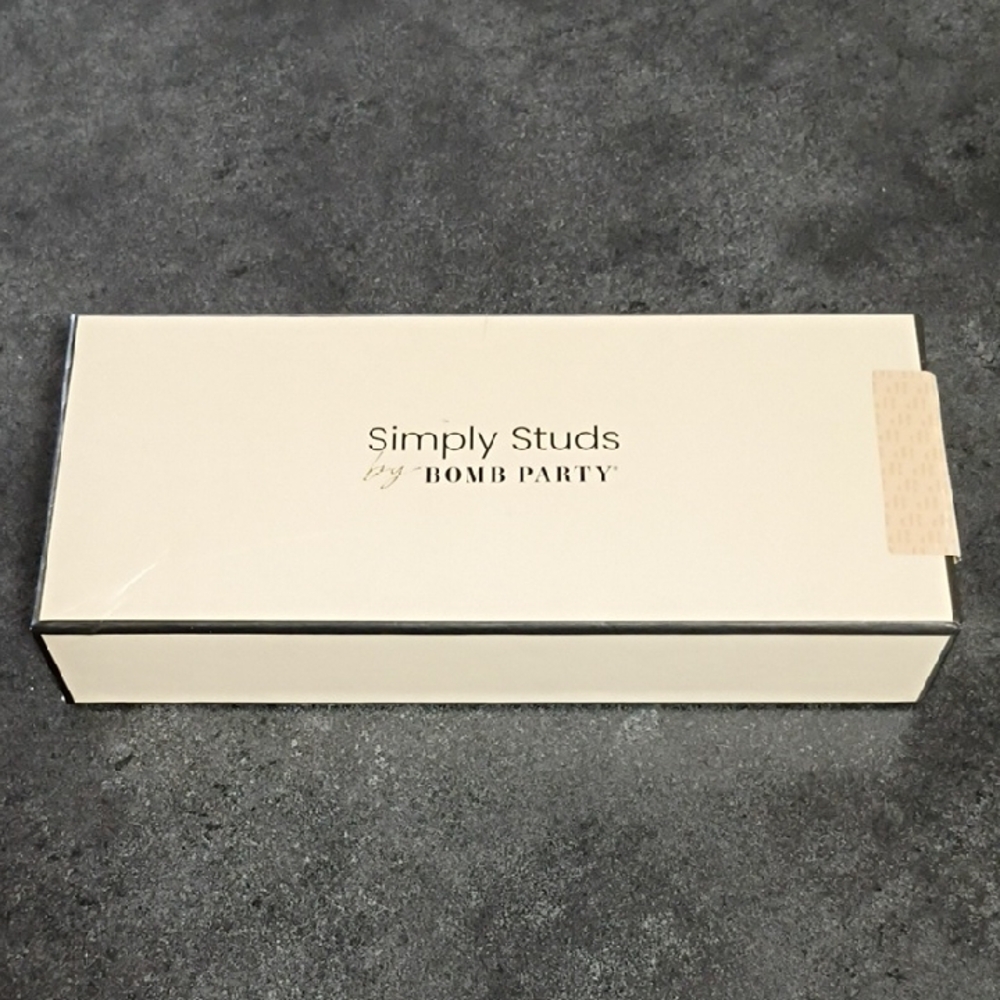 Simply Studs Earring Set by Bomb Party